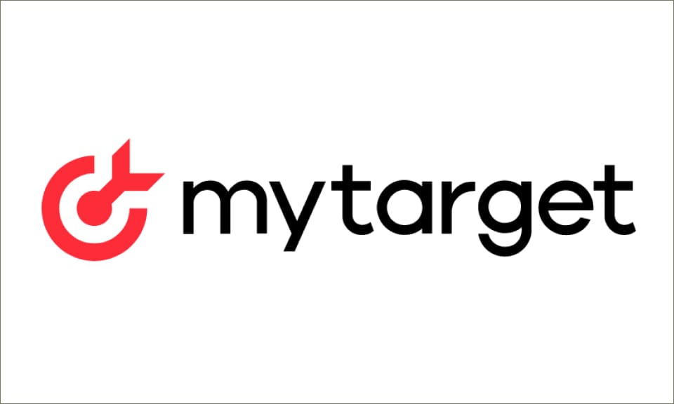 MYTARGET лого. Calltouch логотип. My target. Roistat logo.